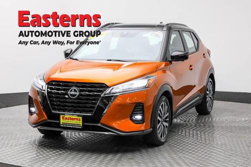 2023 Nissan Kicks SR