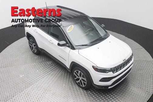 Bright White Clearcoat 2024 Jeep Compass Limited