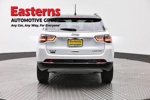 Bright White Clearcoat 2024 Jeep Compass Limited