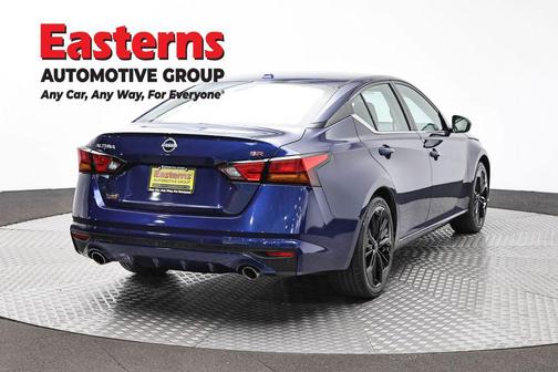 Deep Blue Pearl 2023 Nissan Altima SR FWD
