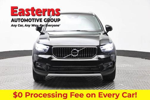 Black 2022 Volvo XC40 T5 Inscription