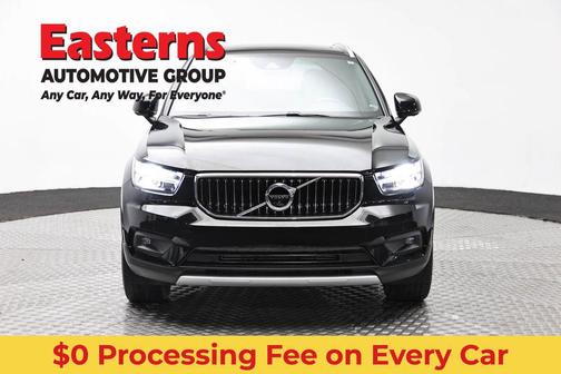 Black 2022 Volvo XC40 T5 Inscription