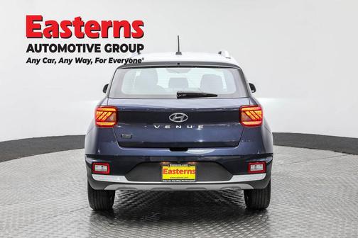 2023 Hyundai VENUE Limited