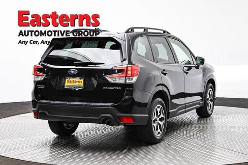 Crystal Black Silica 2022 Subaru Forester Premium