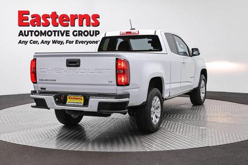 Summit White 2022 Chevrolet Colorado LT