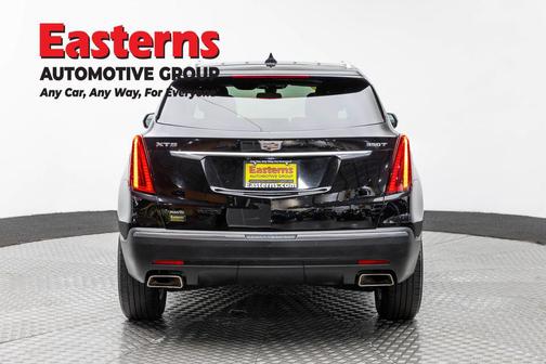 Stellar Black Metallic 2022 Cadillac XT5 Luxury