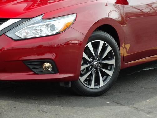 2017 Nissan Altima 2.5 SV