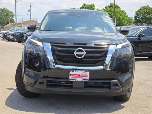 2025 Nissan Pathfinder S 4WD