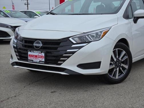 2024 Nissan Versa 1.6 SV