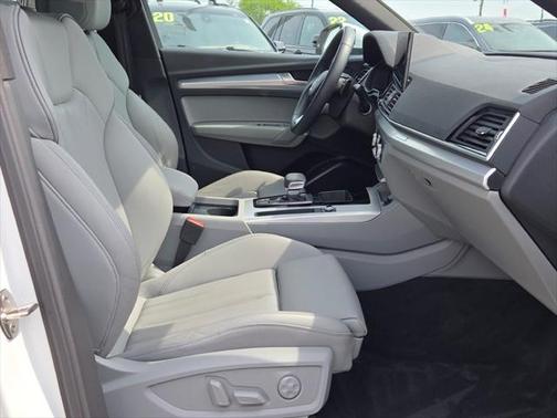 2025 Audi Q5 45 S line Premium