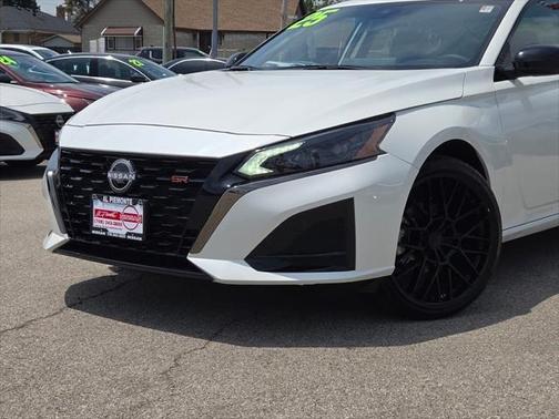 2025 Nissan Altima SR AWD