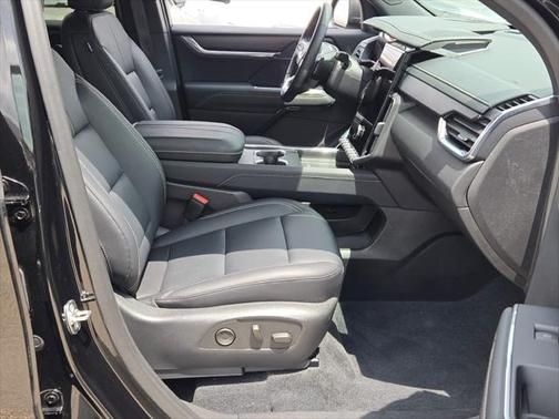 2024 GMC Acadia AWD Elevation
