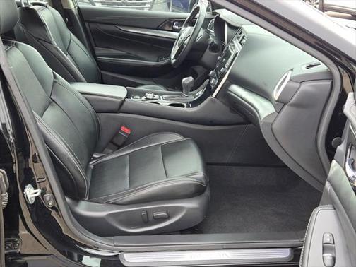 2023 Nissan Maxima SV Xtronic CVT