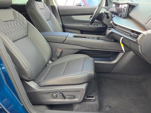 Aurora Blue 2026 Nissan Murano Platinum