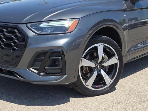 2022 Audi Q5 45 S line Premium Plus