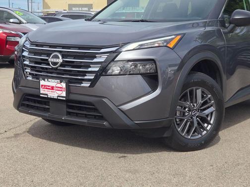 Gun Metallic 2025 Nissan Rogue S
