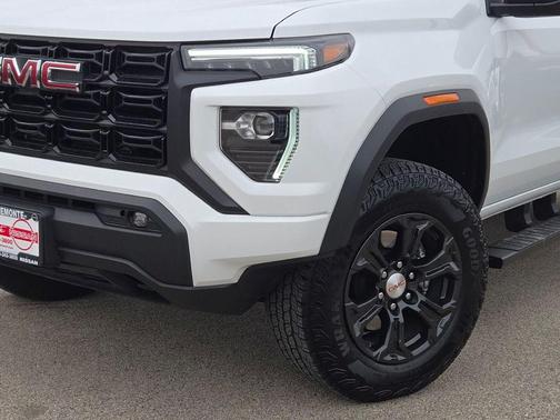 Summit White 2024 GMC Canyon Elevation