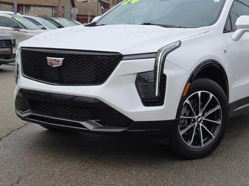 2024 Cadillac XT4 Sport