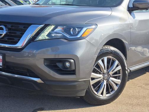 2019 Nissan Pathfinder SL