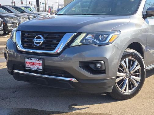 2019 Nissan Pathfinder SL