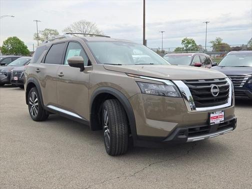 2025 Nissan Pathfinder Platinum 4WD