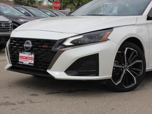 2025 Nissan Altima SR FWD
