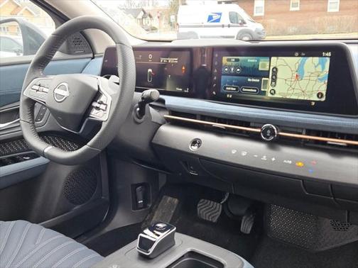 2025 Nissan ARIYA PLATINUM+