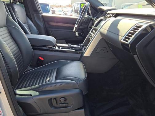 2020 Land Rover Discovery HSE