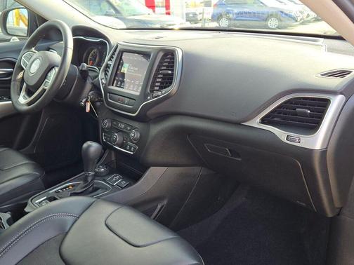 2022 Jeep Cherokee X 4x4