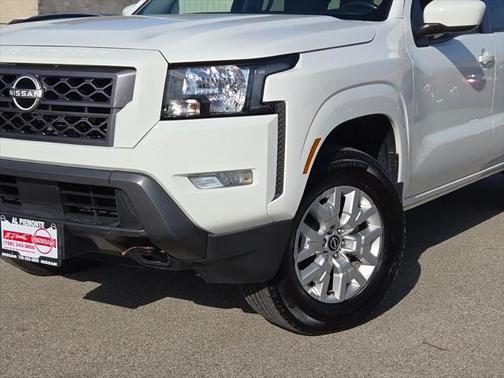 2023 Nissan Frontier SV