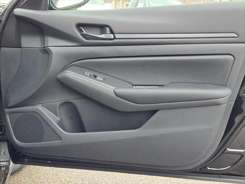 2025 Nissan Altima S FWD