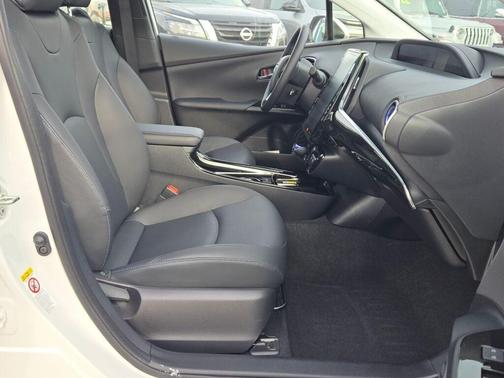 2022 Toyota Prius Limited
