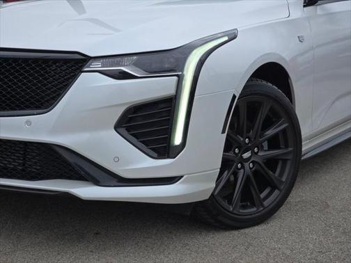 2022 Cadillac CT4 Sport