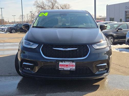 2024 Chrysler Pacifica Hybrid Select