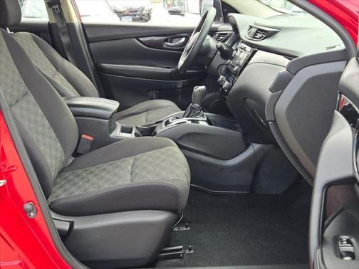 2018 Nissan Rogue Sport SV