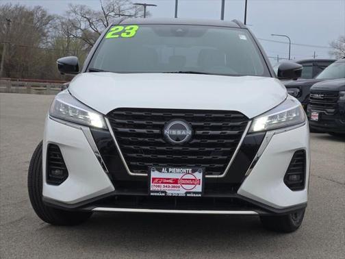 2023 Nissan Kicks SR