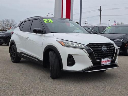 2023 Nissan Kicks SR