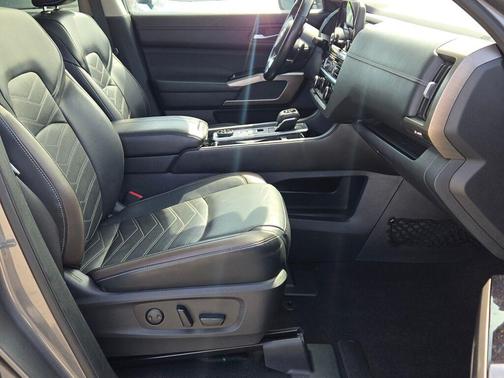 2023 Nissan Pathfinder Platinum 4WD