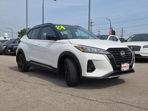 2024 Nissan Kicks SR