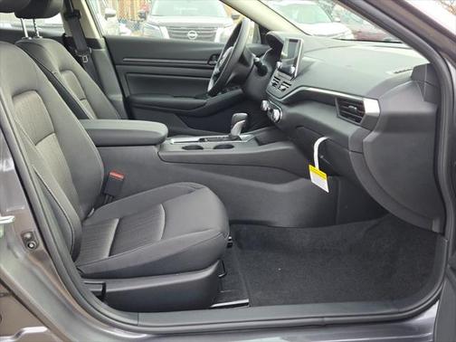 2025 Nissan Altima S FWD