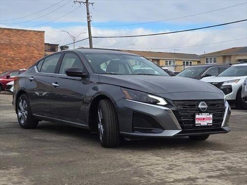 2025 Nissan Altima S FWD