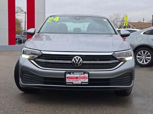 2024 Volkswagen Jetta 1.5T SE