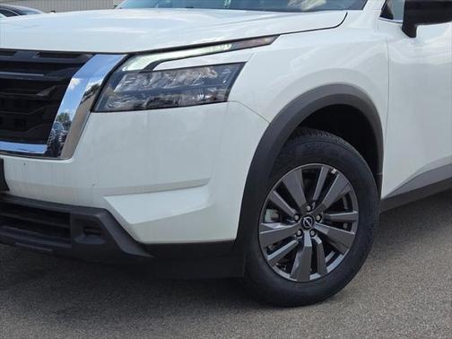 2025 Nissan Pathfinder S 4WD