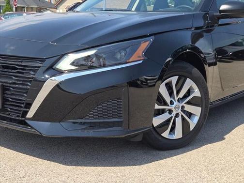 2025 Nissan Altima S FWD