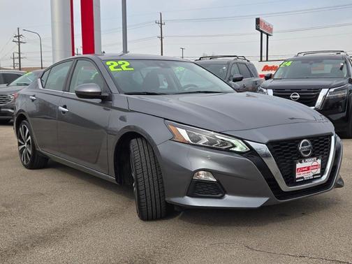 2022 Nissan Altima 2.5 SV