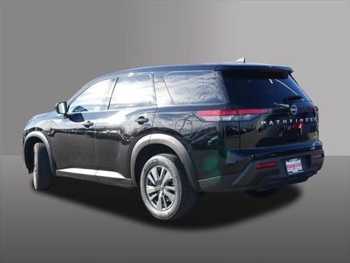 2023 Nissan Pathfinder S 4WD