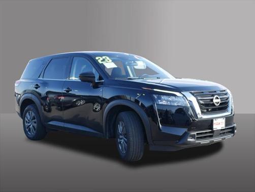 2023 Nissan Pathfinder S 4WD