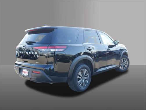 2023 Nissan Pathfinder S 4WD