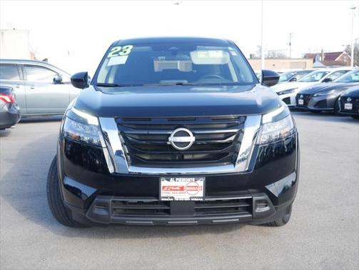 2023 Nissan Pathfinder S 4WD