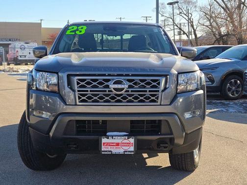 2023 Nissan Frontier SV
